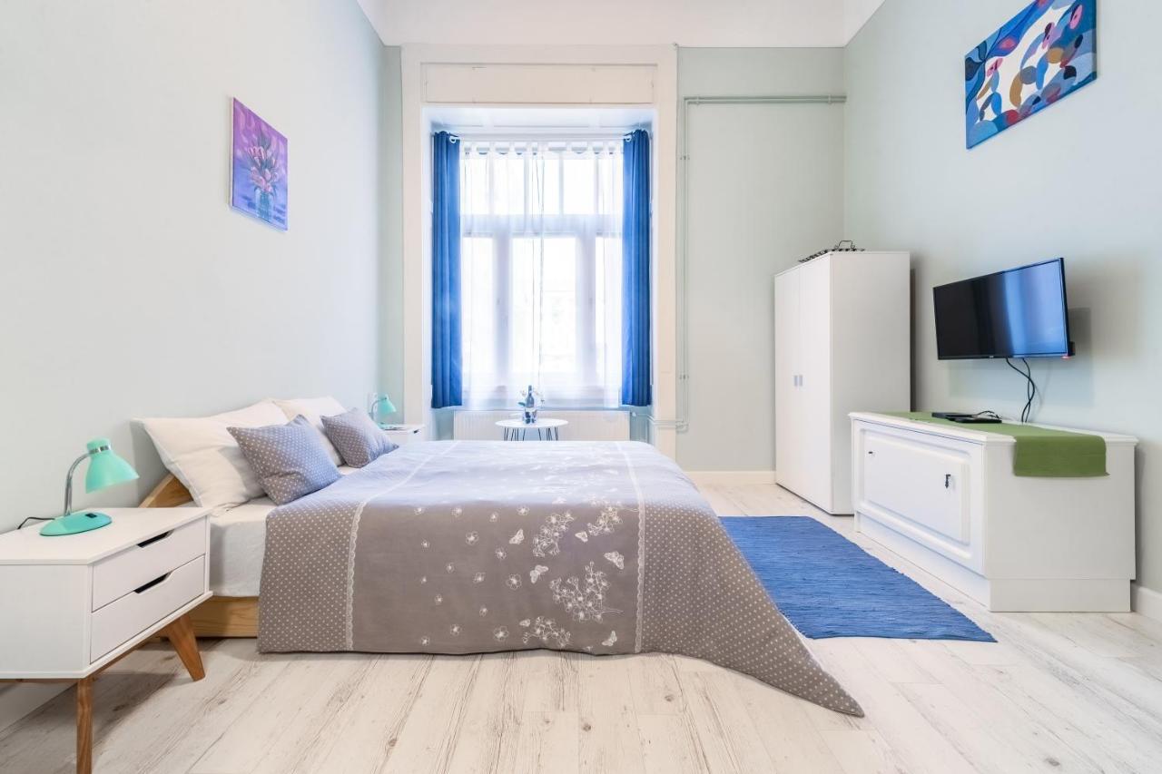 Central Studio Budapest Esterno foto